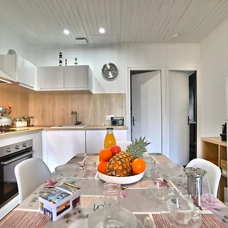 Les Cariatides By Interhome Saint-Pierre-d'Oleron