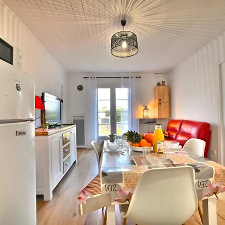 Les Cariatides By Interhome Saint-Pierre-d'Oleron